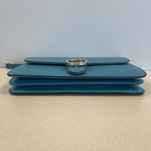 Gucci Interlocking G Crossbody Bag in Blue Pebbled Leather - Preowned - Picture 9 of 16
